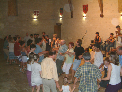 2003 - bal folk (photo Pierre CASSERT)
