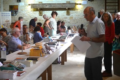 ouverture de la f�te du livre par le pr�sident (photo Jean Trousselle)
