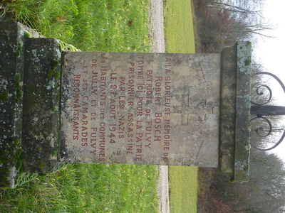 Monument route D17  Jully-les-forges dtails inscription (photo Claude Garino